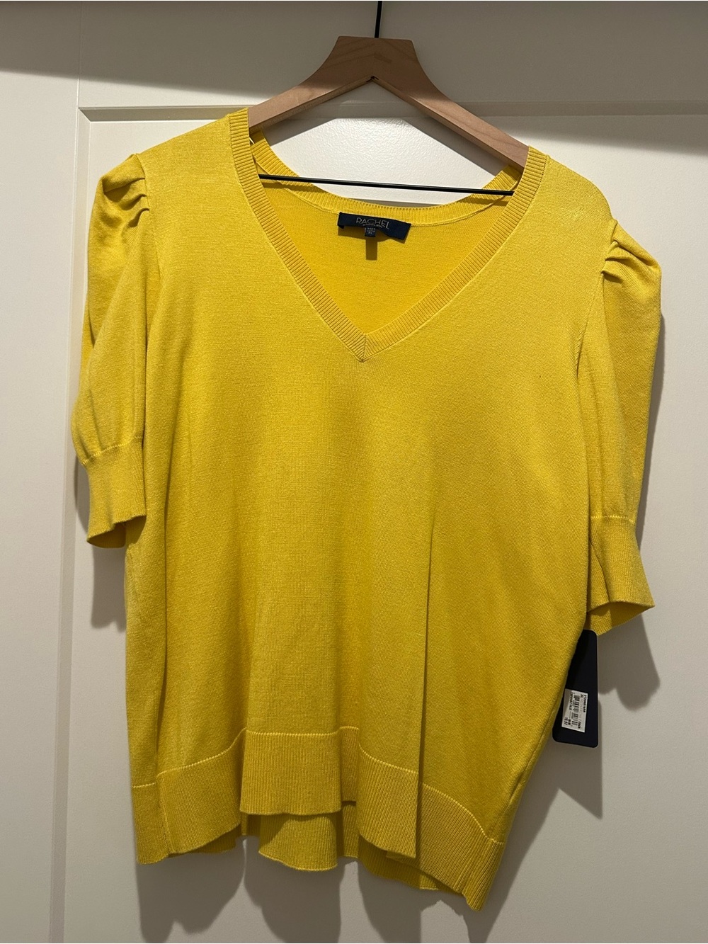 Rachel Roy Yellow V-Neck Short Sleeve Sweater Top